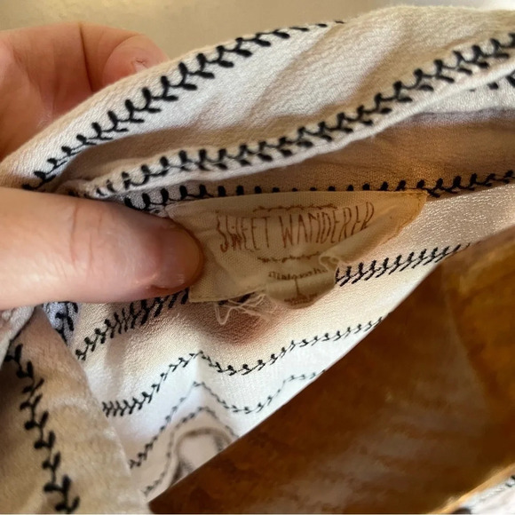 SWEET WANDERER ~ Cream Striped Maternity Half Button Lightweight Too - Picture 7 of 9